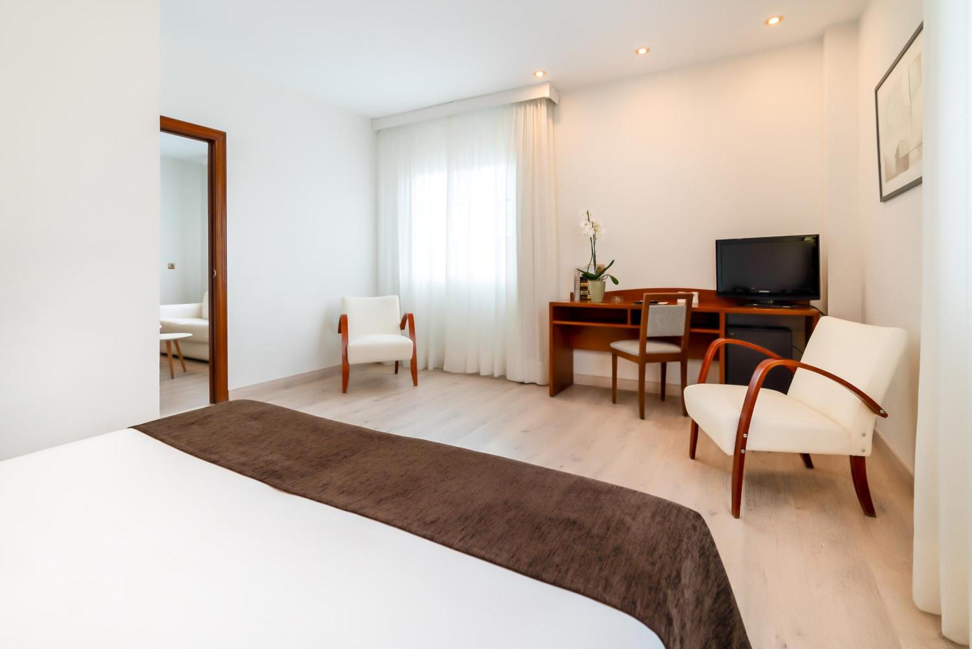 Ponferrada Plaza Hotel Luaran gambar