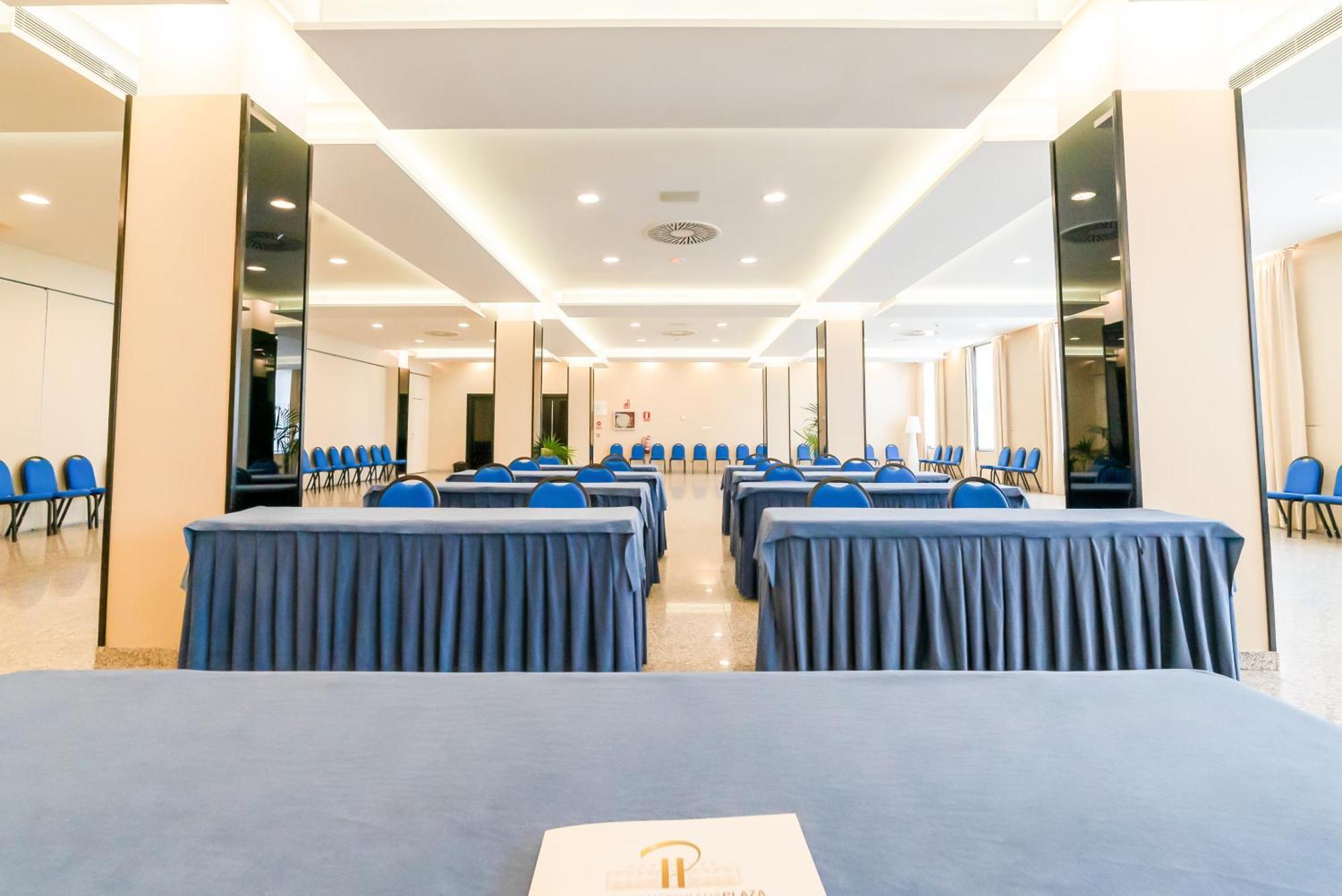 Ponferrada Plaza Hotel Luaran gambar